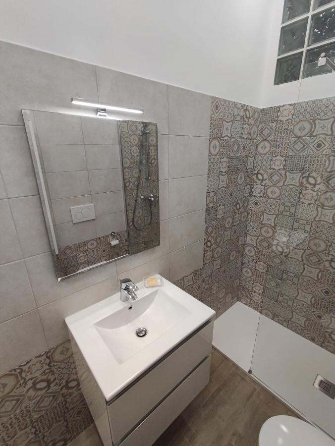 Lotto 30 Metro Garbatella Apartment โรม ภายนอก รูปภาพ